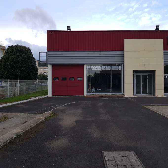 Location Immobilier Professionnel Local commercial Cébazat (63118)